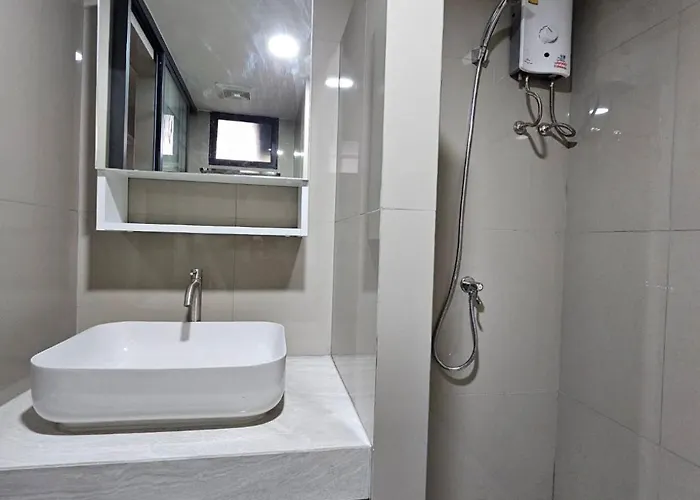 ホテル โรงแรมเซเว่นรัชดา S7ven Ratchada *